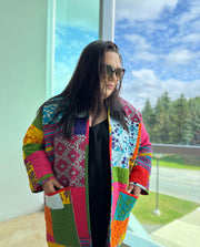 Chaos in the Rainbow Connection