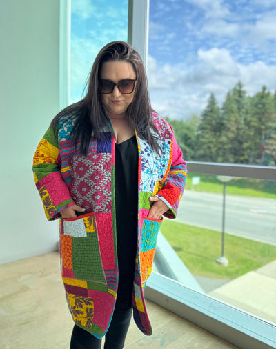 Chaos in the Rainbow Connection